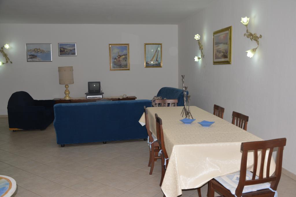 Giardini Di Fraicu Apartment Arzachena Ruang foto